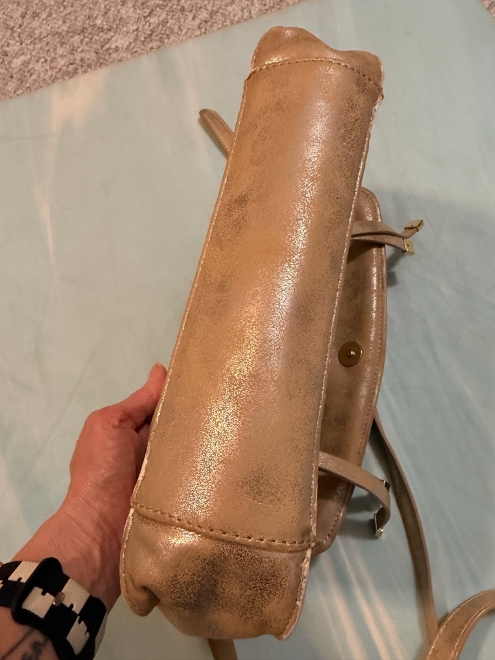 Gianni Bini Metallic Gold / Tan Crossbody with Matching Wallet Set - Picture 7 of 10